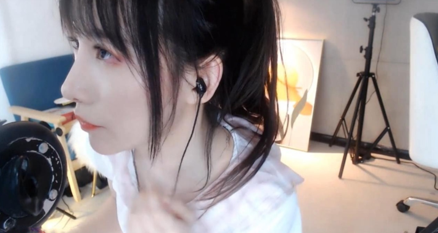 虎牙阿稀稀大魔王24期旗袍—露脸视角+22期+21期