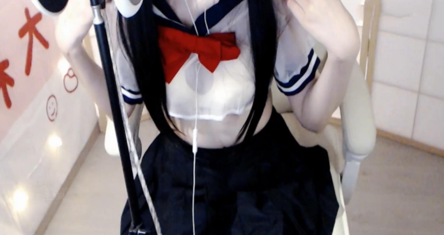 婉儿别闹《学妹的毕业礼物》8月火箭